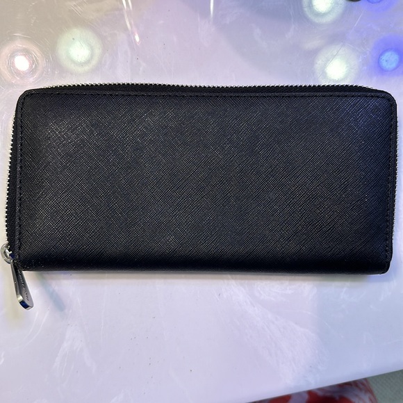 MK - Large black wallet - Picture 2 of 2